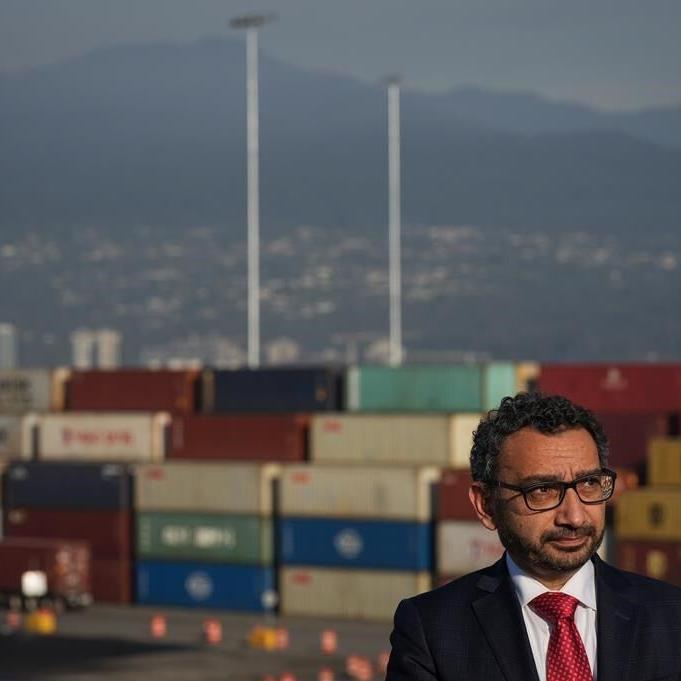 Liberal MPs decry Vancouver Port Authority truck program in letters to minister